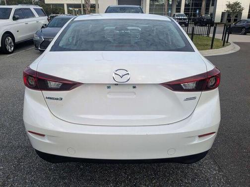 Snowflake White Pearl Metallic 2018 Mazda Mazda3 Sport