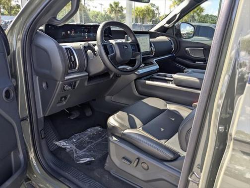 2025 Ford Expedition Tremor
