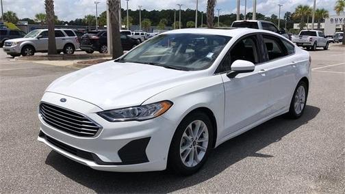 Photo 5 of 35 of 2020 Ford Fusion SE
