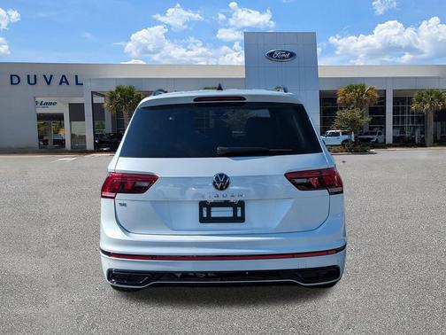 2023 Volkswagen Tiguan 2.0T SE R-Line Black