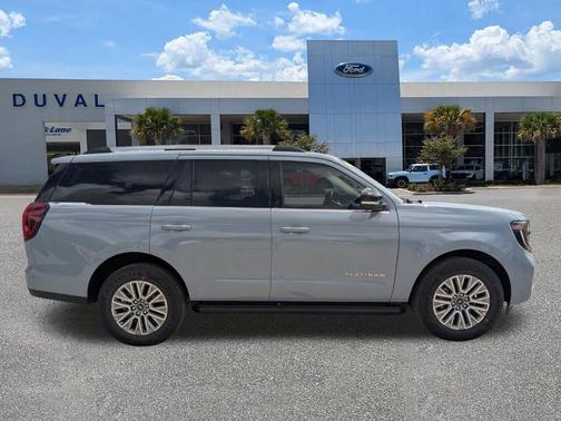 Glacier Gray Metallic 2026 Ford Expedition Platinum