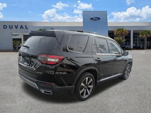 2024 Honda Pilot Elite