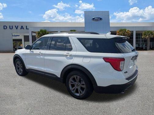 Star White 2021 Ford Explorer XLT