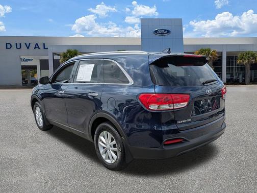 2018 Kia Sorento LX