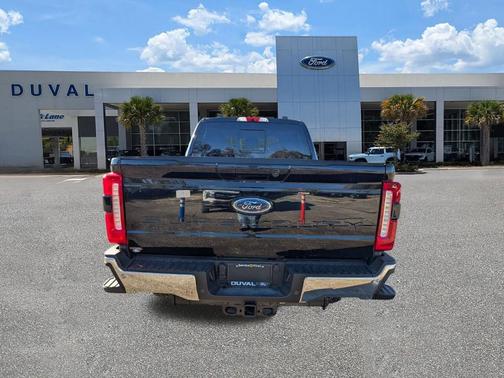 Agate Black Metallic 2026 Ford F-350 Lariat Super Duty