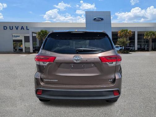 2017 Toyota Highlander LE Plus