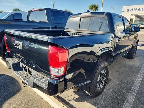 2016 Toyota Tacoma SR