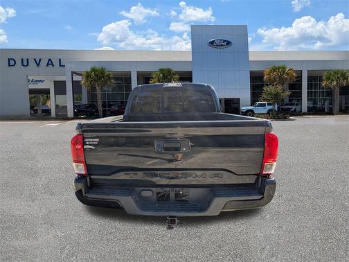 2016 Toyota Tacoma SR