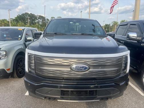2023 Ford F-150 Lightning LARIAT