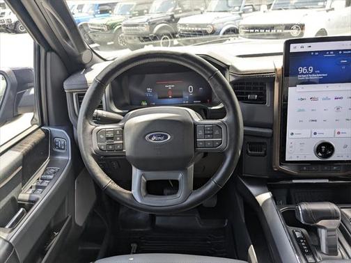 2023 Ford F-150 Lightning LARIAT