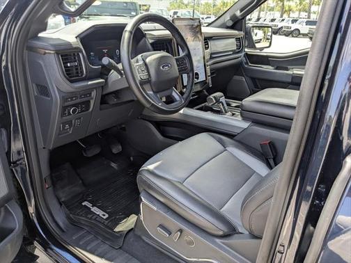 2023 Ford F-150 Lightning LARIAT
