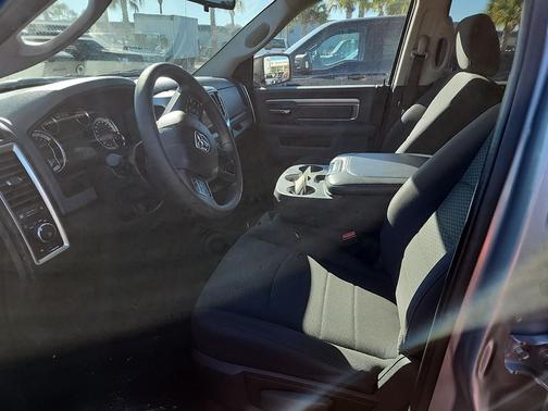 2019 RAM 1500 Classic Warlock Crew Cab 4x2 5'7' Box