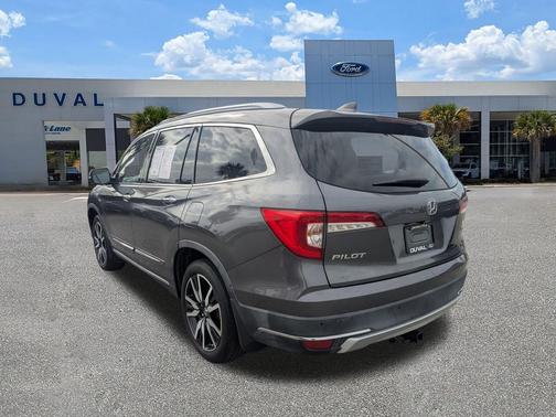 2019 Honda Pilot Touring 8-Passenger