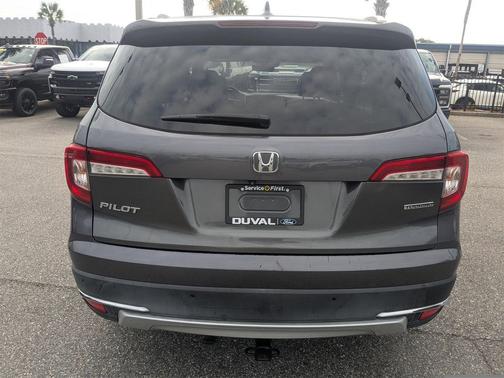 2019 Honda Pilot Touring 8-Passenger