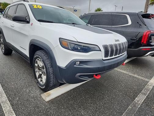 2020 Jeep Cherokee Trailhawk