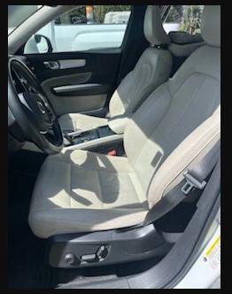 2019 Volvo XC40 T5 Momentum