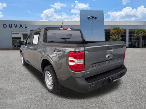 Carbonized Gray Metallic 2023 Ford Maverick XL