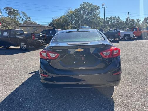 2018 Chevrolet Cruze LS