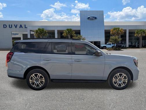 Glacier Gray Metallic 2026 Ford Expedition Active