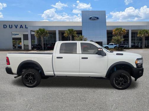 2024 RAM 2500 Tradesman Crew Cab 4x4 6'4' Box