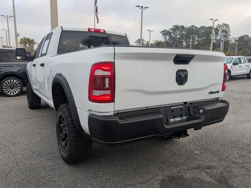 2024 RAM 2500 Tradesman Crew Cab 4x4 6'4' Box