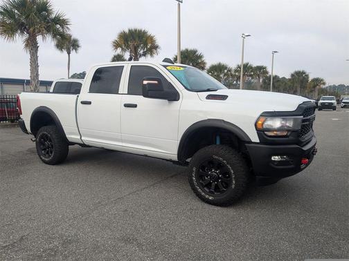 2024 RAM 2500 Tradesman Crew Cab 4x4 6'4' Box