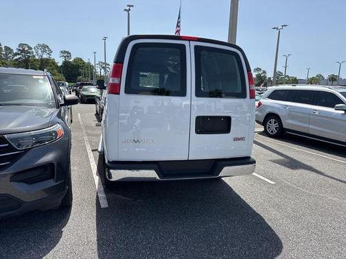 2022 GMC Savana 2500 Work Van