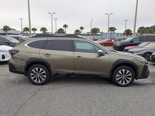 2025 Subaru Outback Touring XT