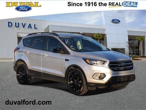 Photo 1 of 35 of 2019 Ford Escape SE