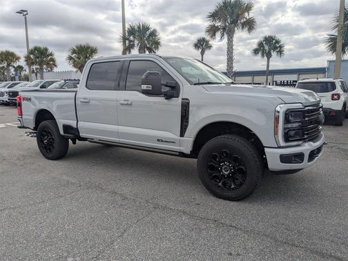 2025 Ford F-250 Platinum