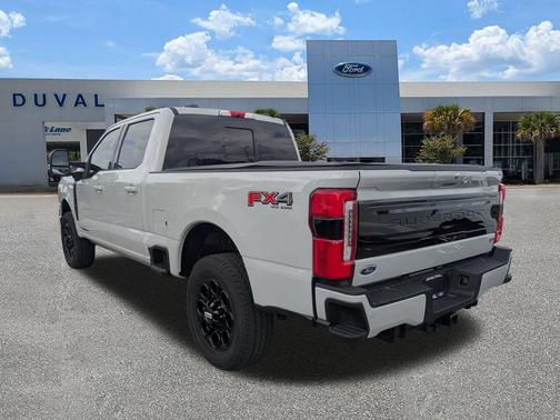 2025 Ford F-250 Platinum