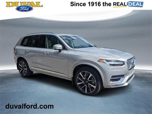 2023 Volvo XC90 B5 Plus