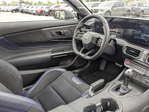 2025 Ford Mustang Dark Horse Fastback