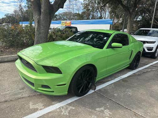 2013 Ford Mustang V6 Premium