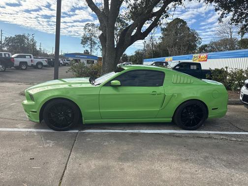 2013 Ford Mustang V6 Premium