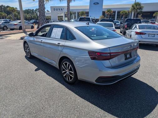 2025 Volkswagen Jetta 1.5T SE
