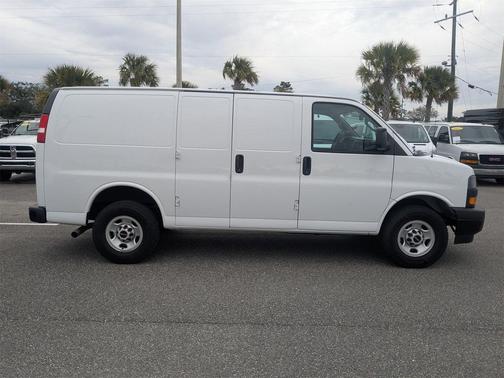 2023 GMC Savana 2500 Work Van
