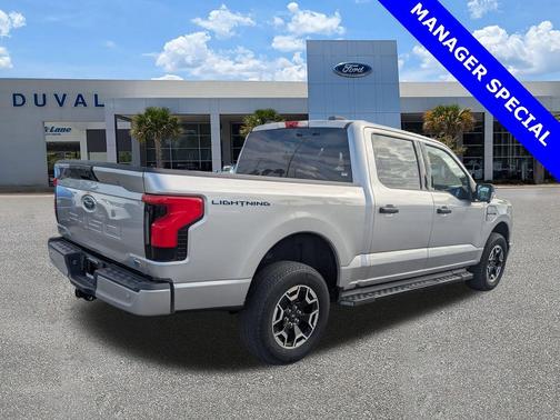 2022 Ford F-150 Lightning XLT
