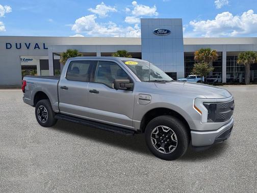 2022 Ford F-150 Lightning XLT