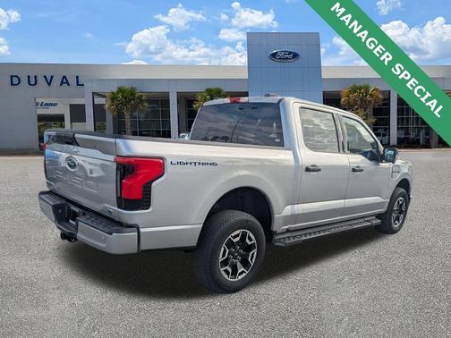 2022 Ford F-150 Lightning XLT