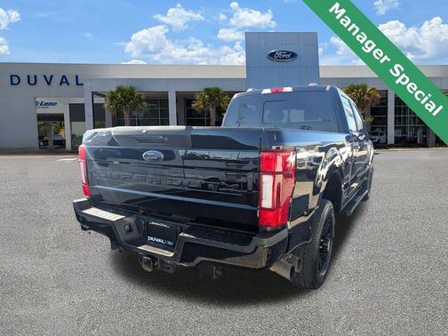 2022 Ford F-350 Lariat