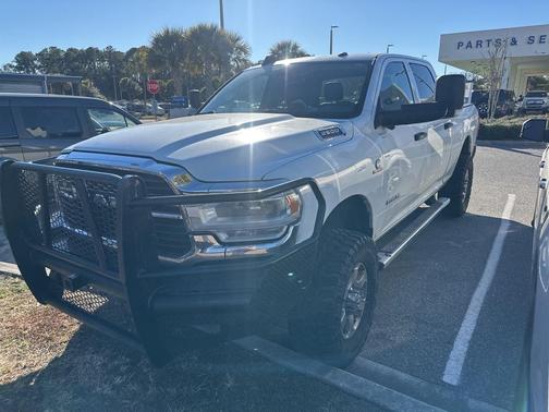 2019 RAM 2500 Tradesman Crew Cab 4x4 6'4' Box