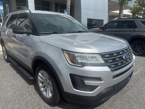 Ingot Silver 2017 Ford Explorer Base