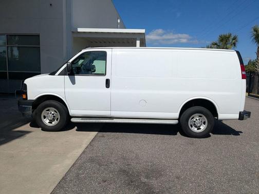 Summit White 2024 Chevrolet Express 2500 Work Van