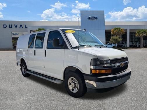 Summit White 2024 Chevrolet Express 2500 Work Van