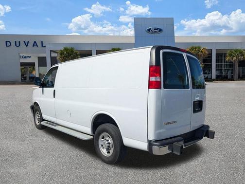 Summit White 2024 Chevrolet Express 2500 Work Van