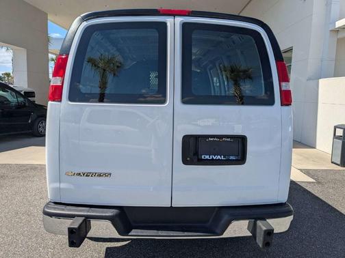 Summit White 2024 Chevrolet Express 2500 Work Van