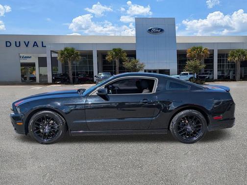 2014 Ford Mustang V6