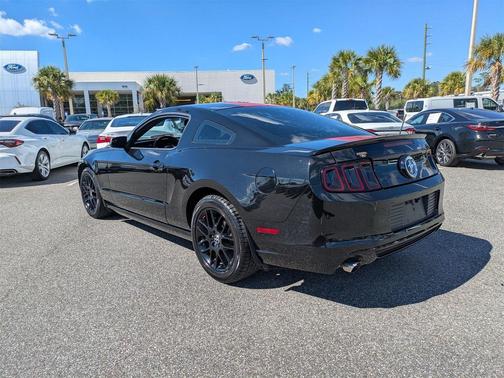 2014 Ford Mustang V6