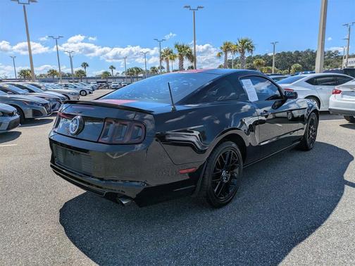 2014 Ford Mustang V6